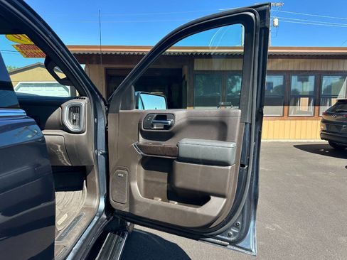 Used 2019 GMC Sierra 1500 Denali w/ Denali Ultimate Package image 17