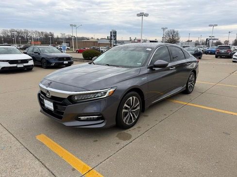 Certified 2018 Honda Accord Touring image 6