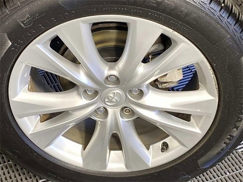 Used 2015 Toyota RAV4 Limited image 28