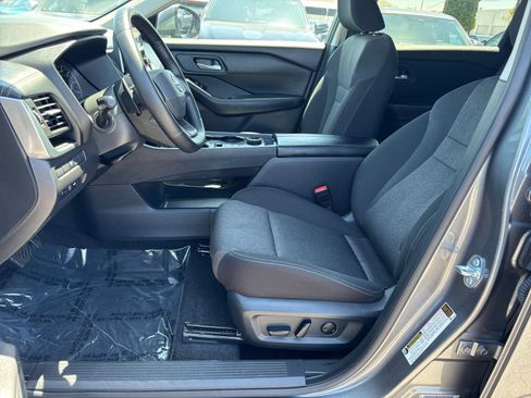 Used 2025 Kia Sportage LX FWD image 29