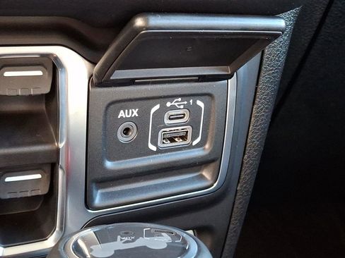 New 2026 Jeep Wrangler Unlimited Rubicon image 17