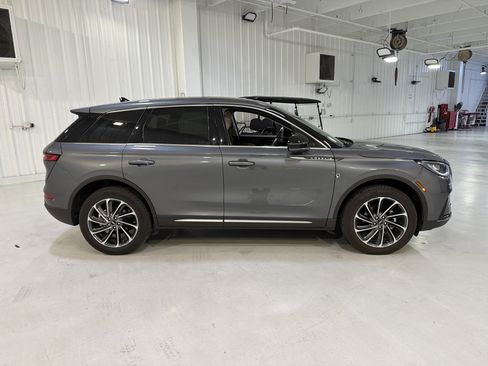 Used 2023 Lincoln Corsair FWD w/ Equipment Group 101A image 6