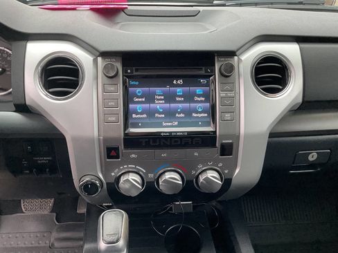 Used 2017 Toyota Tundra SR5 w/ TRD Off Road Package image 22