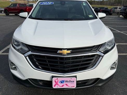 Used 2020 Chevrolet Equinox LT image 2