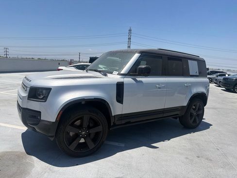 Used 2023 Land Rover Defender 110 X-Dynamic SE AWD/4WD image 1