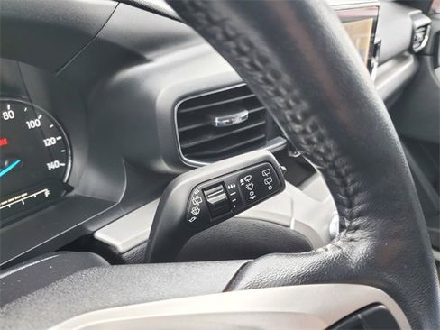 Used 2022 Ford Explorer XLT w/ Equipment Group 202A image 16