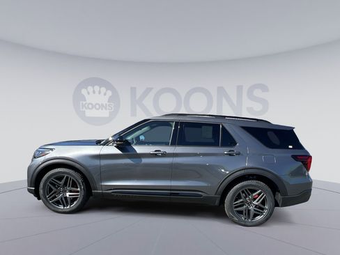 New 2026 Ford Explorer ST image 2