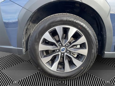 Certified 2025 Subaru Outback Limited XT image 18