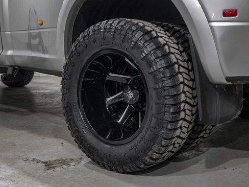 Used 2016 RAM 3500 Laramie image 64