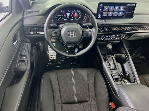 Used 2023 Honda Accord Sport image 21