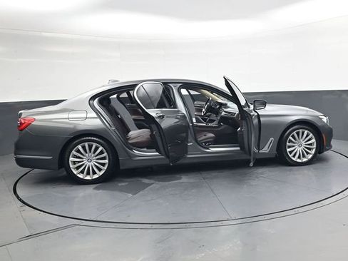 Used 2018 BMW 740i 740i image 35