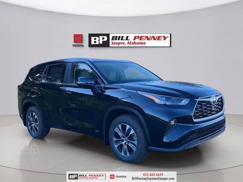 New 2026 Toyota Highlander XLE image 7