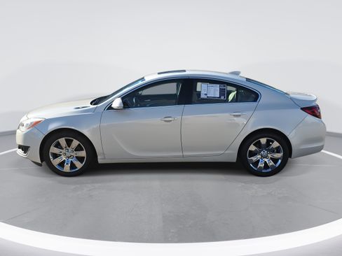 Used 2015 Buick Regal Premium image 8