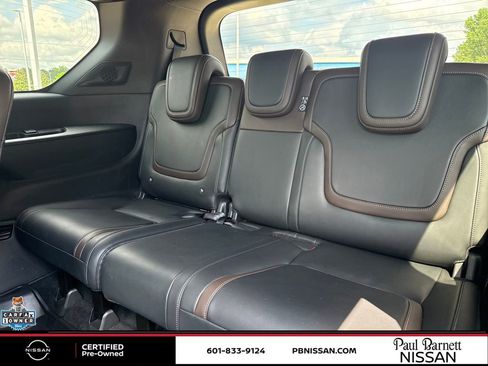 Certified 2025 Nissan Armada SL w/ Captain's Chari Seat Package RWD image 33