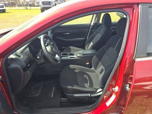 Used 2021 Nissan Sentra SV image 9