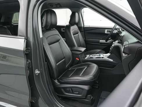 Certified 2024 Ford Explorer XLT w/ Equipment Group 202A image 22