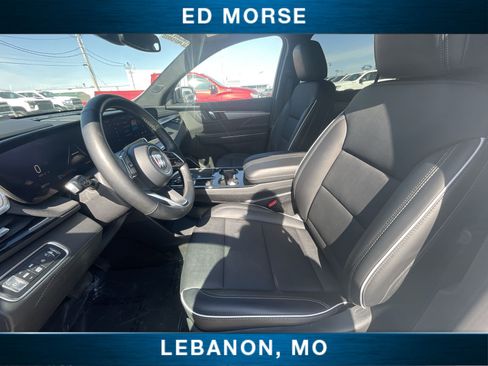 Used 2025 Buick Enclave Preferred image 19