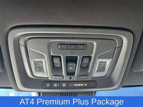 Used 2024 GMC Sierra 2500 AT4 w/ AT4 Premium Plus Package image 22