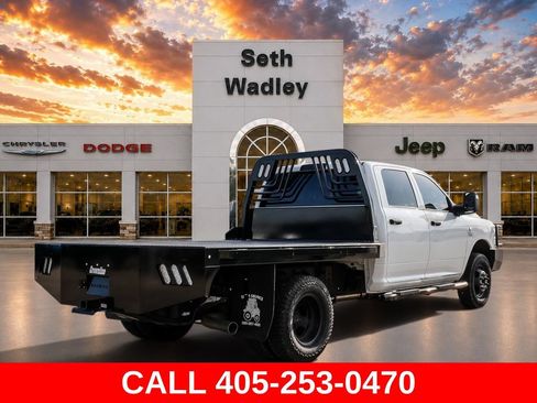 Used 2024 RAM 3500 Tradesman w/ Chrome Appearance Group AWD/4WD image 7