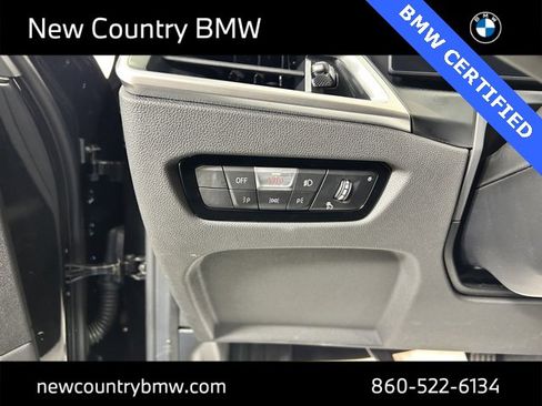 Used 2025 BMW 330i xDrive Sedan w/ Premium Package image 19