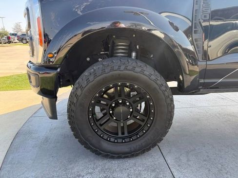Used 2023 Ford F250 Lariat w/ Sport Appearance Package image 4
