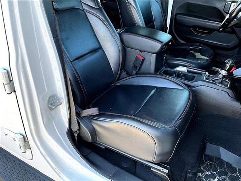 Used 2020 Jeep Wrangler Unlimited Rubicon w/ Steel Bumper Group image 9