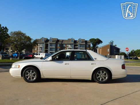 Used 2003 Cadillac Seville SLS w/ Preferred Equipment Group image 4