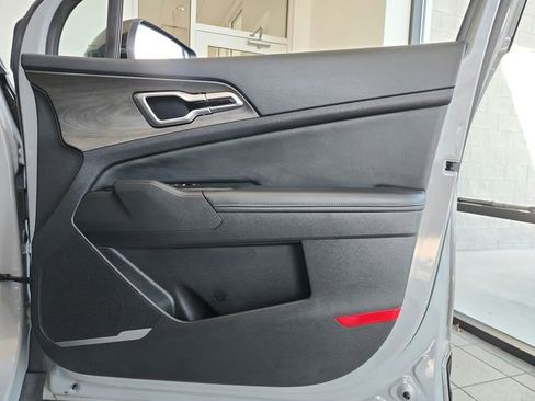Certified 2023 Kia Sportage X-Line w/ X-Line Premium Package image 32