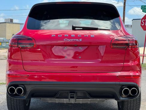 Used 2017 Porsche Cayenne S AWD/4WD image 6