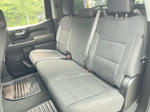 Certified 2022 Chevrolet Silverado 1500 Custom Trail Boss w/ LPO, Dark Essentials Package AWD/4WD image 23