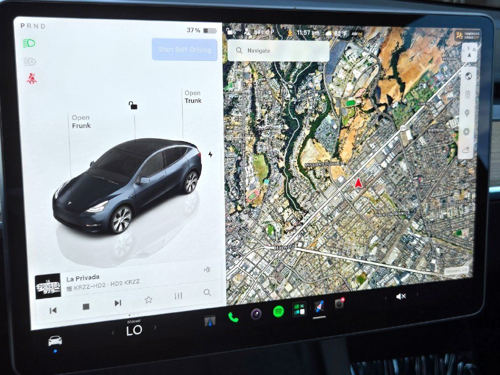 Used 2024 Tesla Model Y Long Range AWD/4WD image 20