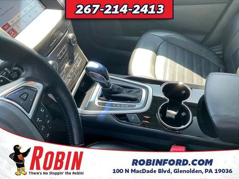 Used 2016 Ford Edge SEL w/ Equipment Group 201A AWD/4WD image 19