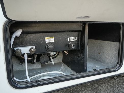 Used 2023 Ford E-450 and Econoline 450 Super Duty w/ Motorhome Prep Package RWD image 19