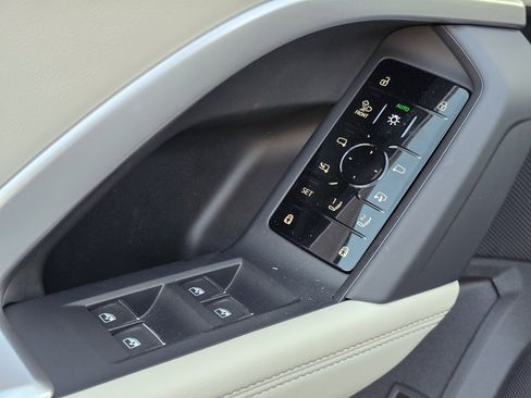 New 2025 Audi Q5 Prestige image 40