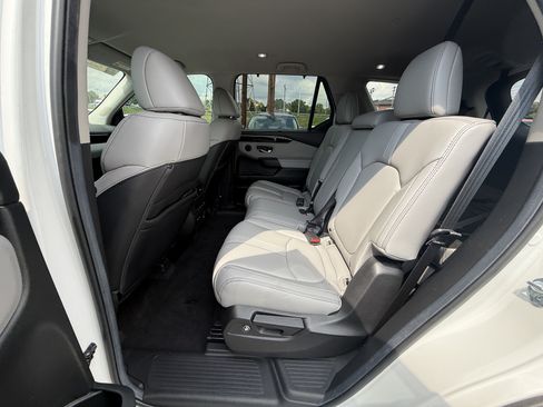 Used 2025 Honda Pilot EX-L image 28