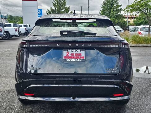 Used 2023 Nissan Ariya AWD image 6
