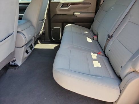 Used 2024 GMC Sierra 1500 SLE w/ Preferred Package AWD/4WD image 8