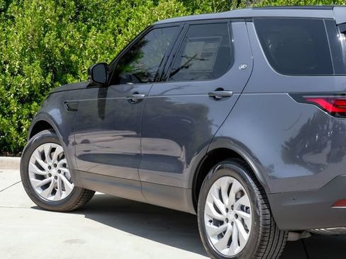 New 2026 Land Rover Discovery S AWD/4WD image 13
