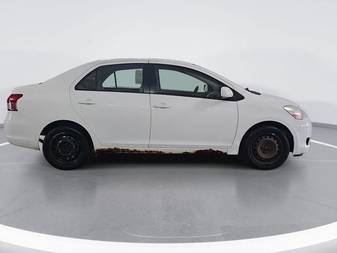 Used 2007 Toyota Yaris Sedan w/ Convenience Pkg FWD image 2