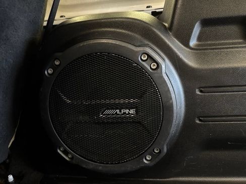 Used 2021 Jeep Wrangler Unlimited Sahara AWD/4WD image 12