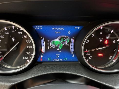 Used 2018 Maserati Levante 3.0L image 18