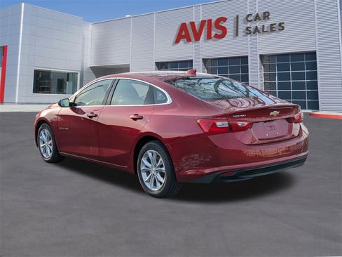 Used 2024 Chevrolet Malibu LT image 3
