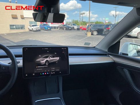 Used 2023 Tesla Model Y Performance AWD/4WD image 13