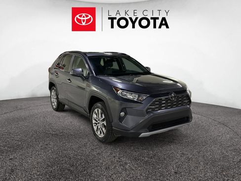 Used 2021 Toyota RAV4 Limited image 10