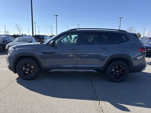 New 2026 Volkswagen Atlas Peak Edition AWD/4WD image 8