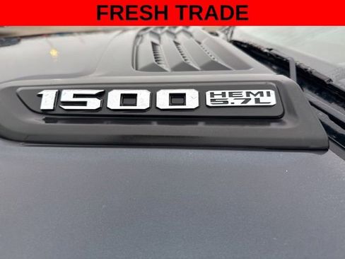 Used 2019 RAM 1500 Laramie AWD/4WD image 4