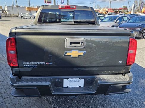 Used 2018 Chevrolet Colorado LT w/ LT Convenience Package image 10