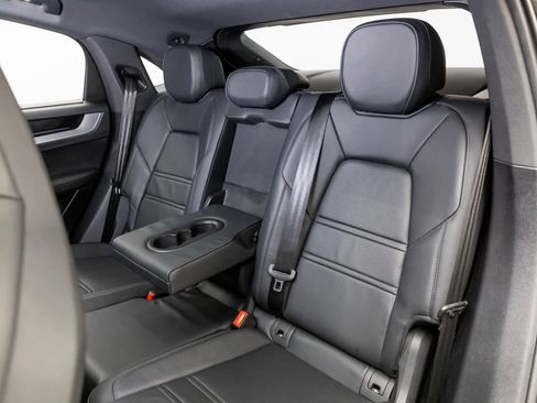 Used 2024 Porsche Cayenne S image 68