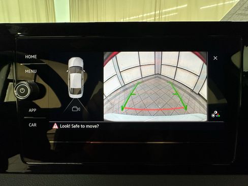 Used 2025 Volkswagen Jetta Sport FWD image 29