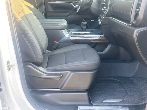 Used 2025 GMC Sierra 1500 Elevation AWD/4WD image 13